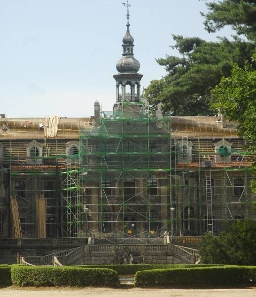 Prawdopodobnie wiosną 2011 pacjenci opuszczą pałac Thiele-Winklerów i przeniosą się do nowego centrum.