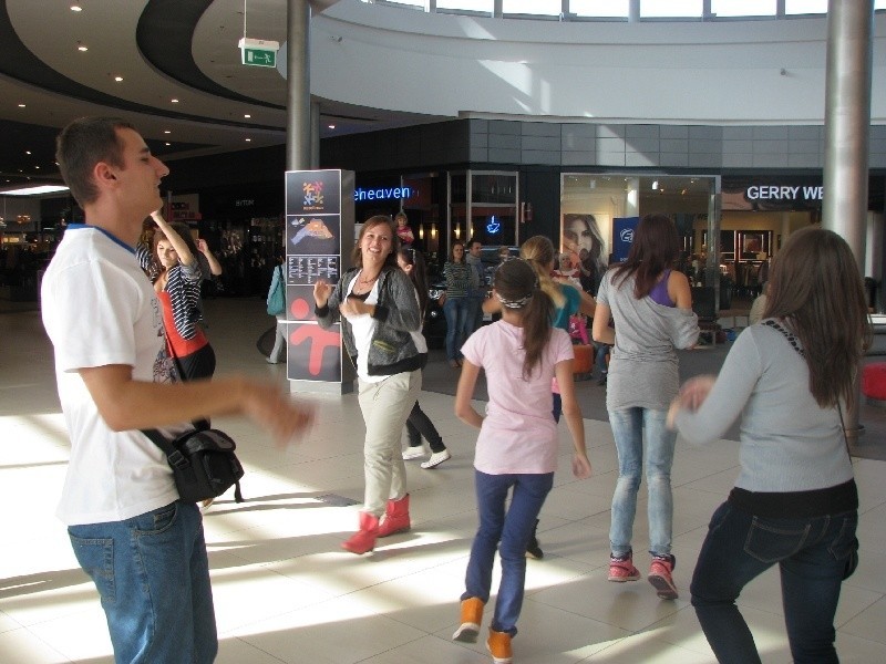 Flashmob w Karolince