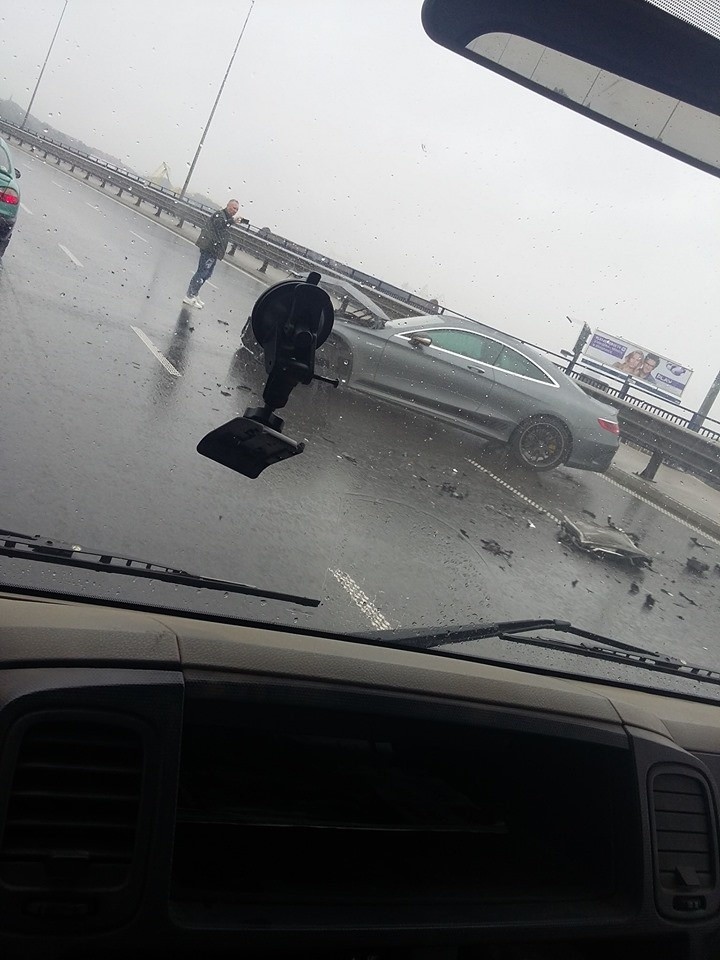 Deszcz zaskoczył kierowców? Wypadki w Szczecinie [ZDJĘCIA]