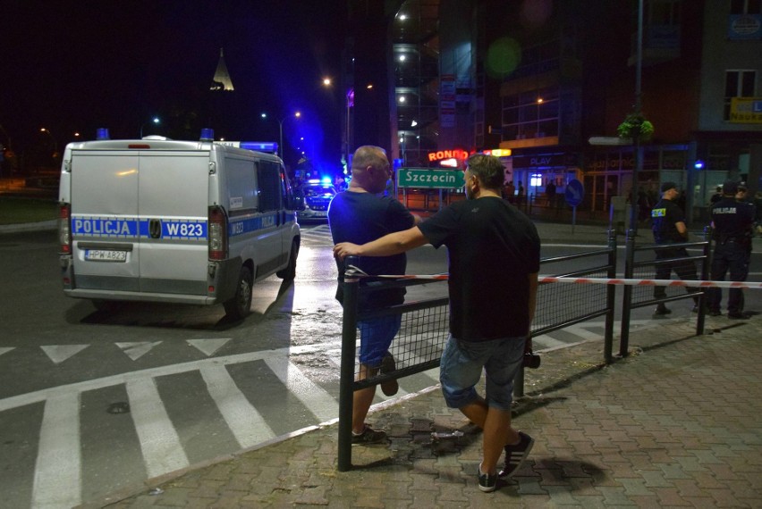 Wypadek w Stargardzie: Masakra na Wyszyńskiego. 18-latek wjechał BMW w widzów nielegalnego driftu [ZDJĘCIA, WIDEO]