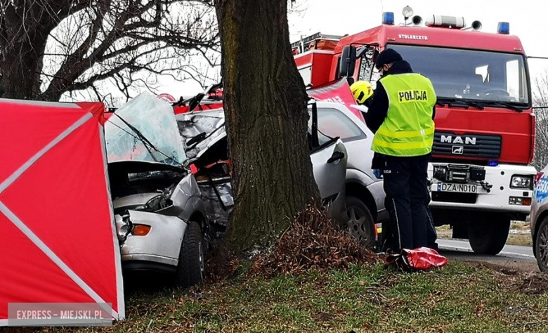 Śmiertelny wypadek na drodze wojewódzkiej między...