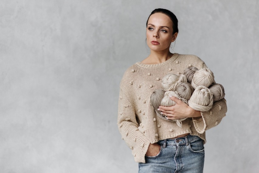 Swetry na sezon jesień/zima. Sprawdź, w co warto się ubrać w okresie  jesienno-zimowym, aby wyglądać modnie w 2022 i 2023 roku | Echo Dnia  Podkarpackie