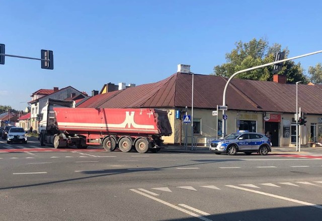 Do wypadku doszło 5 października w Kozienicach na skrzyżowaniu ulicy Warszawskiej z ulicą Radomską.