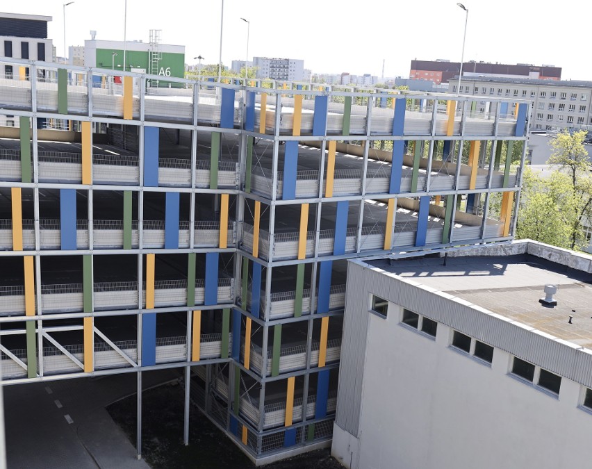 W pobliżu trzech dużych lubelskich szpitali stanął siedmiopoziomowy parking. Oficjalne otwarcie już w poniedziałek