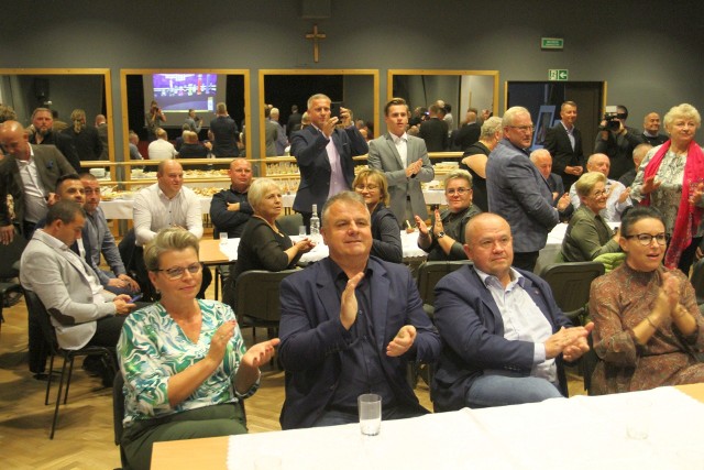 Wieczór wyborczy Trzeciej Drogi zorganizowano w Środowiskowym Domu Kultury w Tarnobrzegu