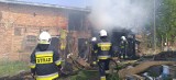Pożar w miejscowości Łęczno. Spłonęła wiata gospodarcza
