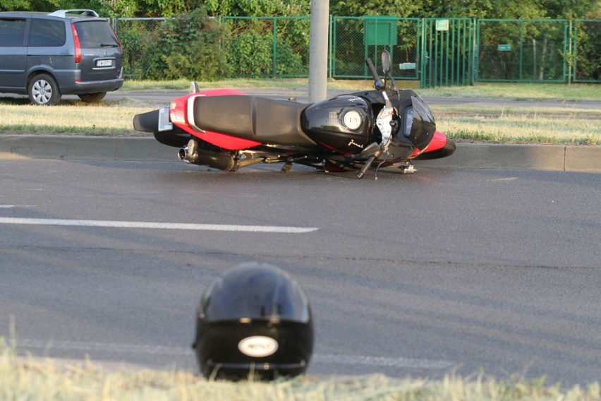 Groźny wypadek motocyklisty pod Koroną. Krzywoustego był zablokowana
