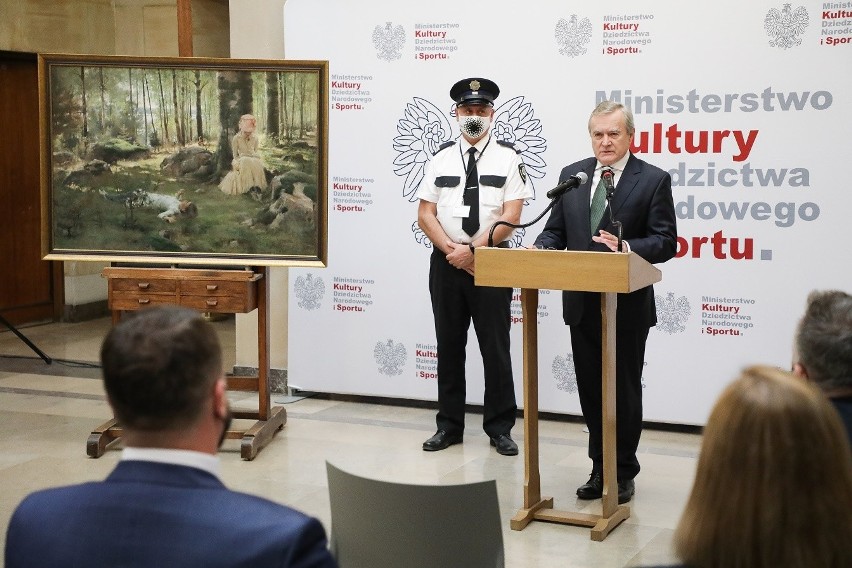 Odzyskano cenny obraz skradziony z pałacyku w Spale podczas II wojny światowej. Znalazł się na strychu domu w Łodzi [ZDJĘCIA]