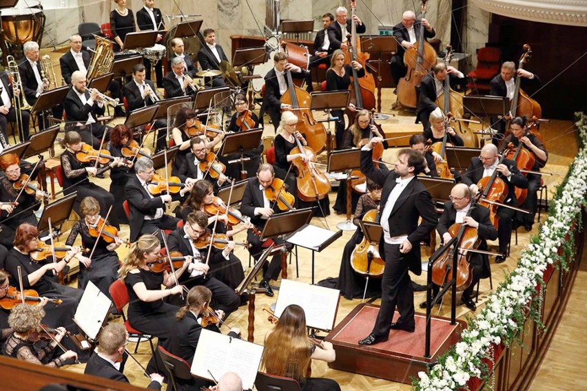 Orkiestra Filharmonii Poznańskiej zaprezentuje program...