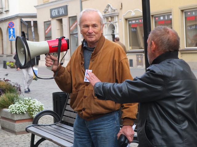 Tadeusz Byrdak wykorzystał kampanię wyborczą, aby znów przypomnieć o swojej sprawie.