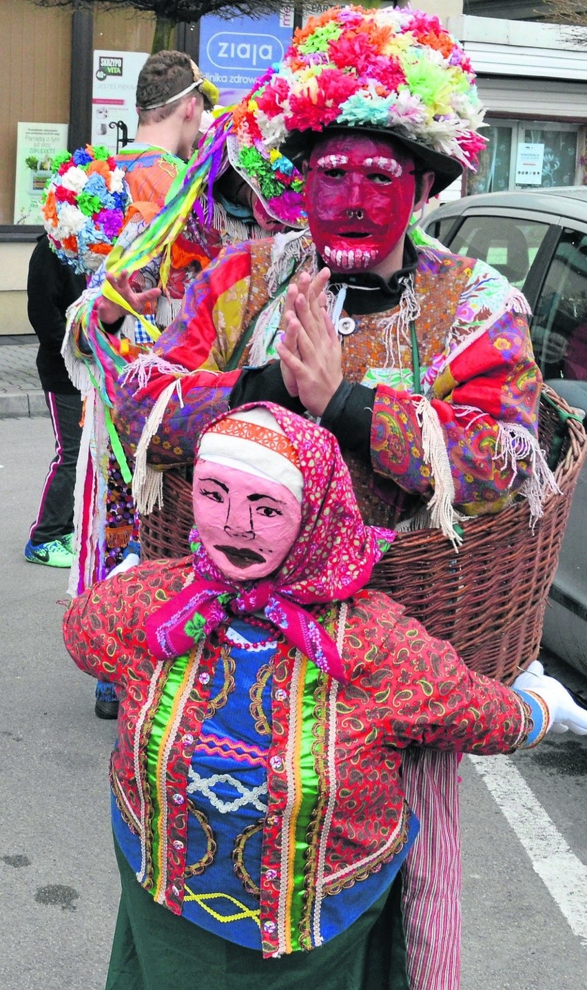 Wilamowice mają swój specyficzny język, stroje i zwyczaje #-...