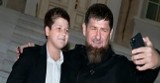 Zbrodniarz Kadyrow zabrał 14-letniego syna do Mariupola, by pokazać mu wojenne "sukcesy" Rosjan