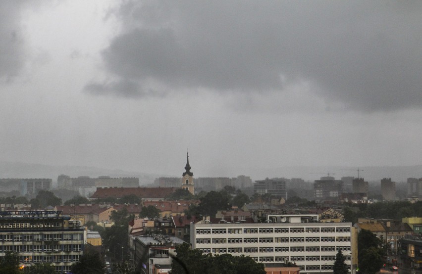 Burza nad Rzeszowem na zdjęciach [GALERIA]                   