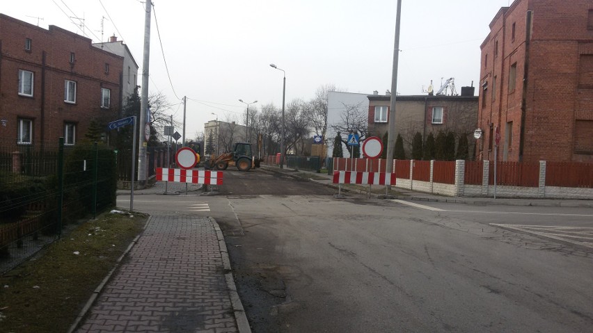 Mysłowice: trwa remont ulicy Janowskiej. Są utrudnienia ZDJĘCIA