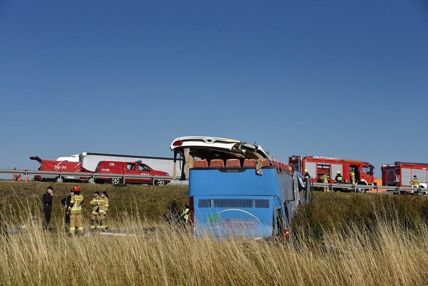 Wypadek autokaru z Żabnicy koło Tczewa: Okropne przeżycie, jestem cała poobijana, na środkach przeciwbólowych - mówi uczestniczka wypadku