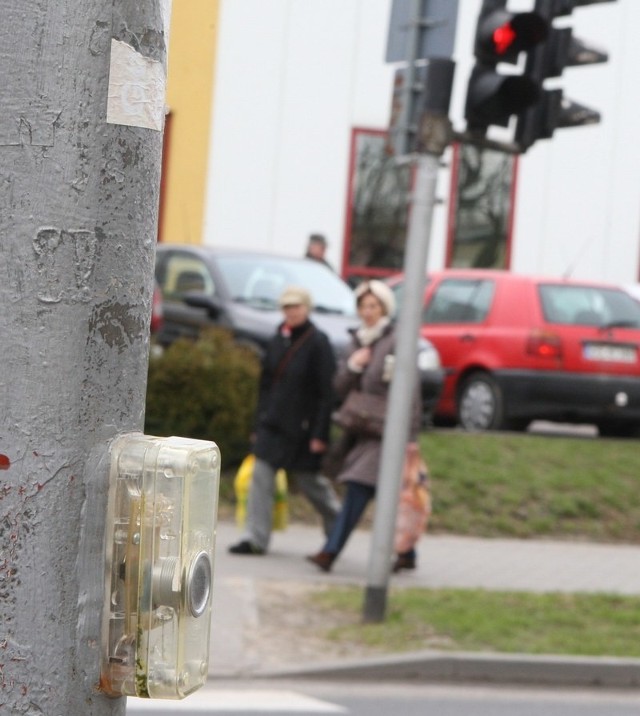 Kilka dni sygnalizator przy ul. Banacha nie działał.