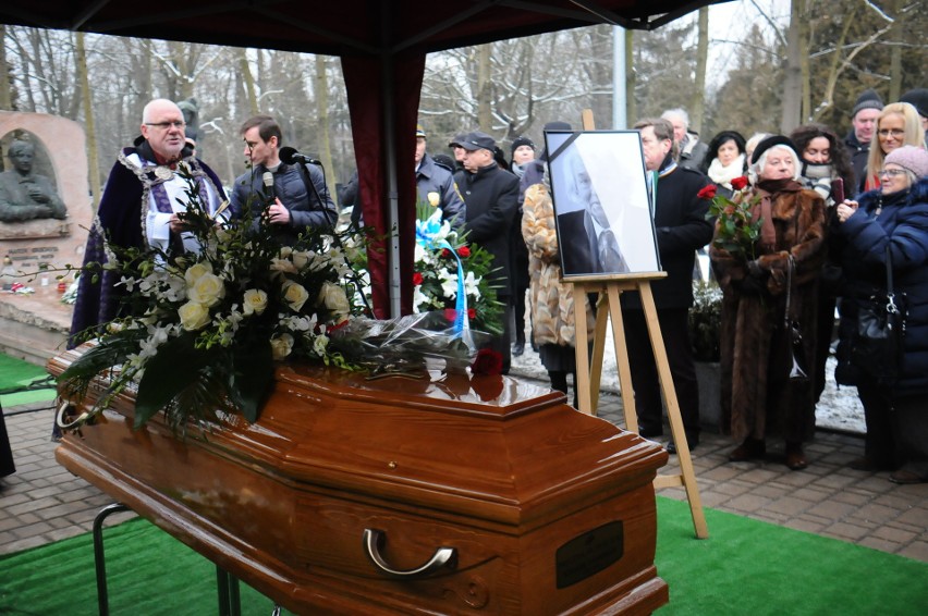 Pogrzeb Mieczysława Święcickiego. Msza w Kościele Mariackim [ZDJĘCIA]