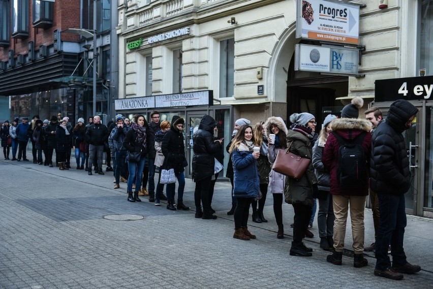 Kolejka po pączki w Poznaniu