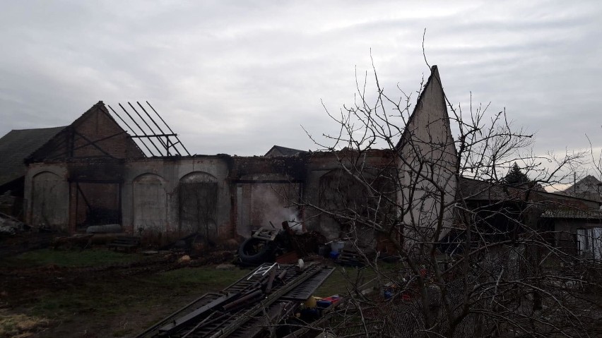 Pożar stodoły w Ścigowie. Jeden z mieszkańców wsi był reanimowany