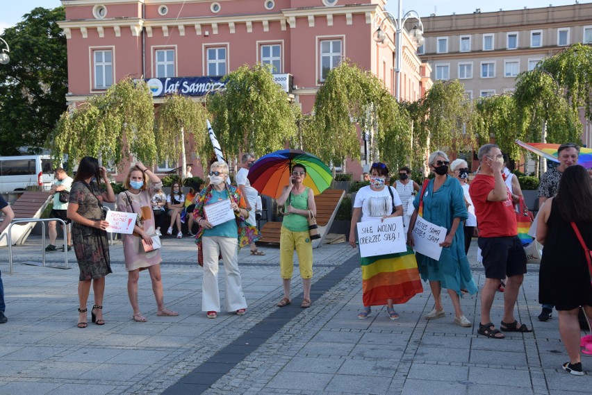 Demonstracja solidarności z Margot na Placu Biegańskiego w...