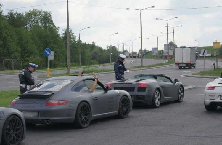 Akcja Bezpieczna ósemka. Policja wystawiła 493 mandaty (zdjęcia)