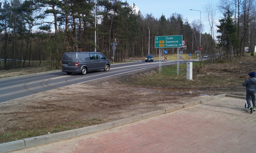 Olkusz. Mieszkańcy z ul. Armii Krajowej chcą łącznika [ZDJĘCIA, WIDEO]