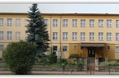 Liceum Ogólnokształcące imienia Marii Curie-Skłodowskiej.
