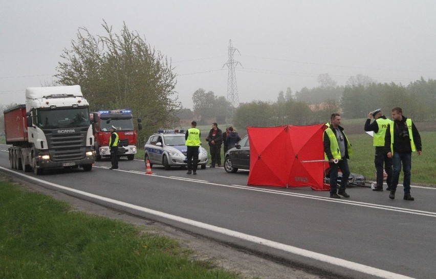 Wypadek w Stalach. Zginęła rowerzystka 