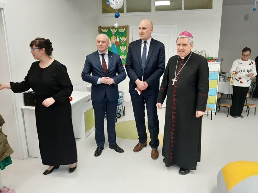 Nowy żłobek dla 10 dzieci w Klimontowie. Otworzyły go siostry zakonne dzięki unijnej dotacji (ZDJĘCIA)  