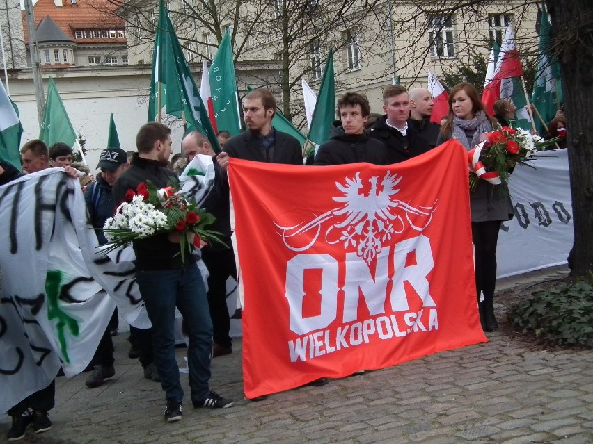 Członkowie ONR-u przemaszerowali przez Poznań [ZDJĘCIA]