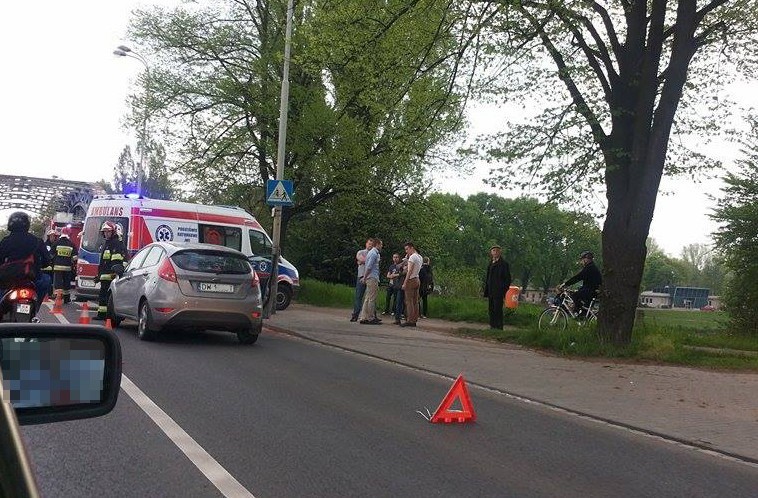 Wrocław: Wypadek na al. Kochanowskiego. Utrudnienia w kierunku Korony (ZDJĘCIA)