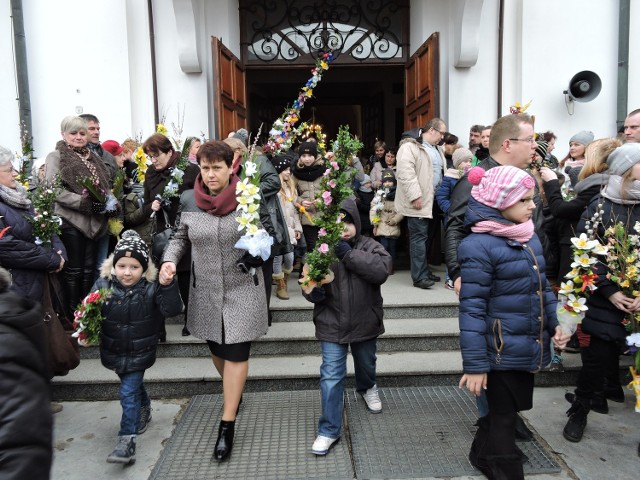 Procesja z poświęceniem palm odbyła się w parafii pw. Matki Bożej z Góry Karmel w Bielsku Podlaskim.