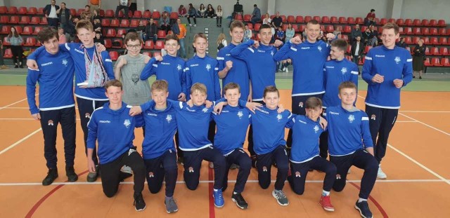 Tak prezentuje się zwycięzca turnieju ćwierćfinałowego MP młodzików w Suchym Lesie, drużyna miejscowego Basketu Team