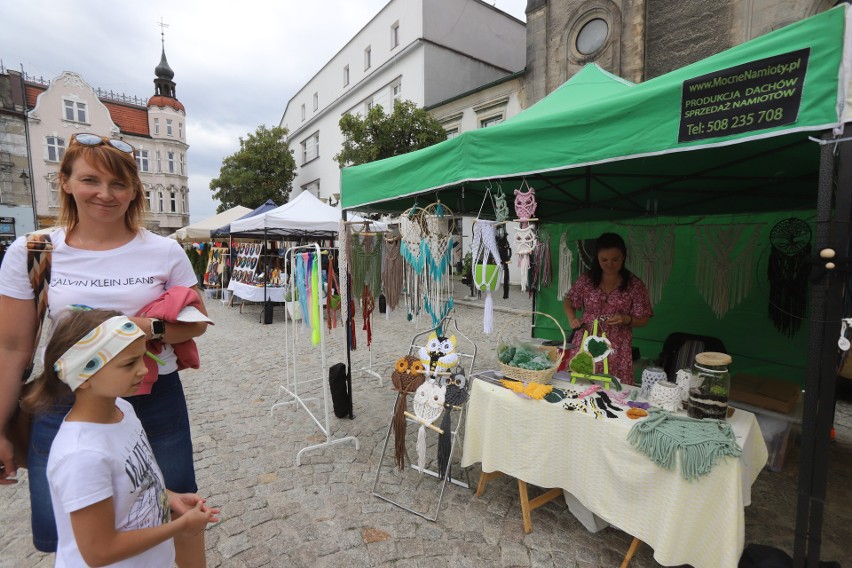 Tarnowskie Góry: Trwa „Barbórka w środku lata”, czyli coroczne święto mieszkańców miasta. Na Rynku odbywają się między innymi koncerty