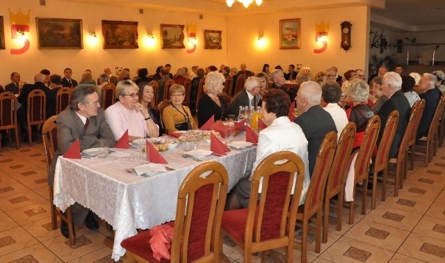 W jubileuszowym spotkaniu uczestniczyło ponad 100 osób.