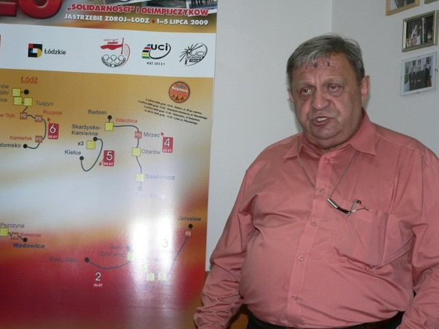 Tadeusz Skorek, dyrektor wyścigu zaprezentował trasę, którą prowadzi tegoroczny 20 Wyścig Solidarności i Olimpijczyków