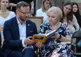 Szczecinianie czytają "Nad Niemnem" podczas Narodowego Czytania