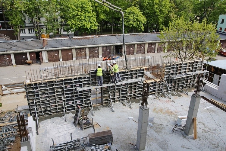 Modernizacja szpitala w Siemiatyczach idzie pełną parą. W...