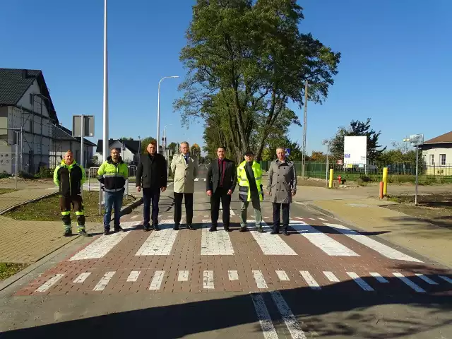 Remont objął ponad kilometrowy fragment drogi przebiegającej między innymi tuż przed Komendą Powiatową Policji w Zwoleniu.