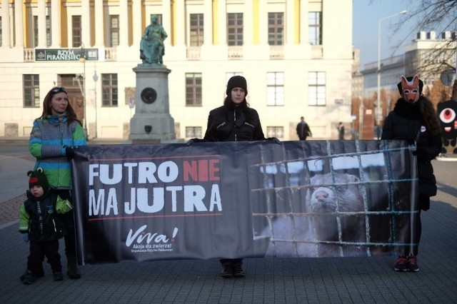 "Nie dla futer!". Happening w Poznaniu