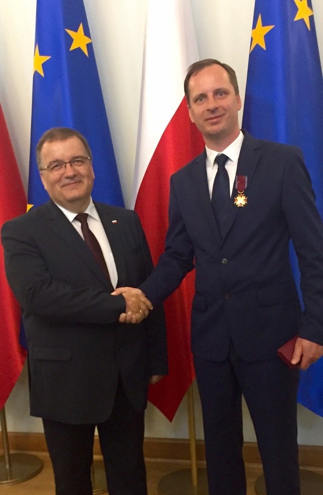 Na zdjęciu burmistrz Sławna z Andrzejem Derą - sekretarzem stanu w Kancelarii Prezydenta RP.