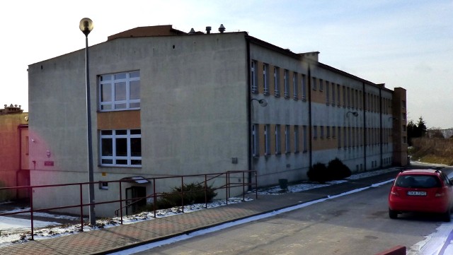 Publiczne Gimnazjum Samorządowe w Kazimierzy Wielkiej - kto zajmie pusty po 30 czerwca 2019 roku budynek?