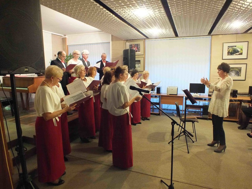 W Starachowicach śpiewali dla Ojczyzny (ZDJĘCIA)