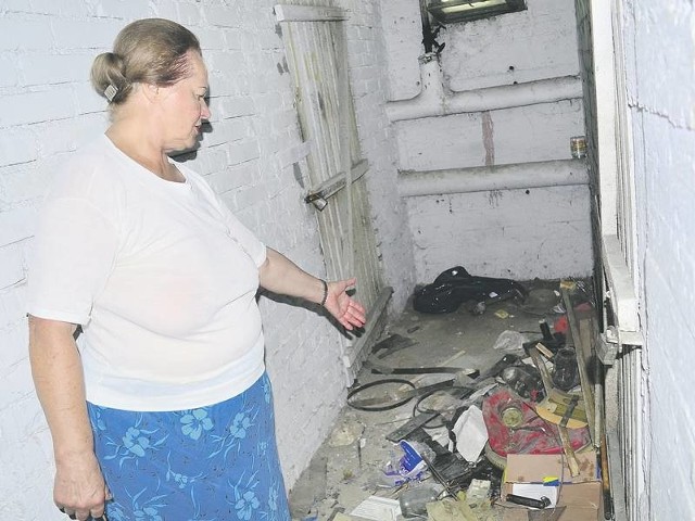 - W tej piwnicy była istna rupieciarnia. Nikt o niej nie wiedział - mówi Gertruda Popławska, mieszkanka bloku przy Matejki.