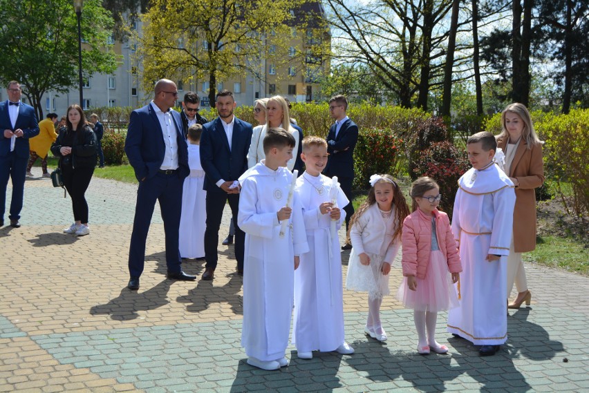 Pierwsza Komunia Święta w kościele pw. Zbawiciela Świata w Ostrołęce, 7.05.2023. Zdjęcia