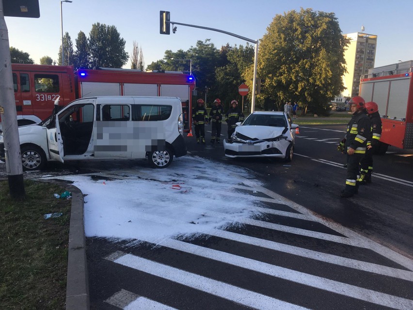 Do zdarzenia doszło na rondzie przy skrzyżowaniu ulic...