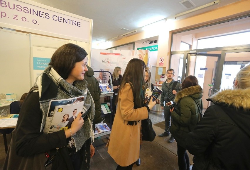 Studenci chętnie odwiedzali targi pracy na ZUT (zdjęcia)