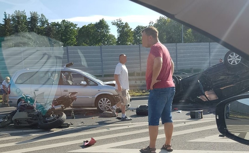 Wypadek na skrzyżowaniu ulic Sosabowskiego i Wasilkowskiej w...