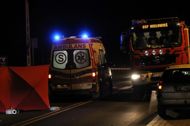 Śmiertelny wypadek na al. Warszawskiej w Tarnobrzegu. Nie żyje 62-letni pieszy.