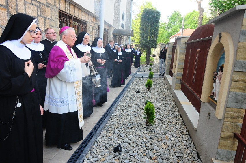 Kraków. Poświęcenie figury św. Józefa i Drogi Krzyżowej u Franciszkanek w Podgórzu [ZDJĘCIA]